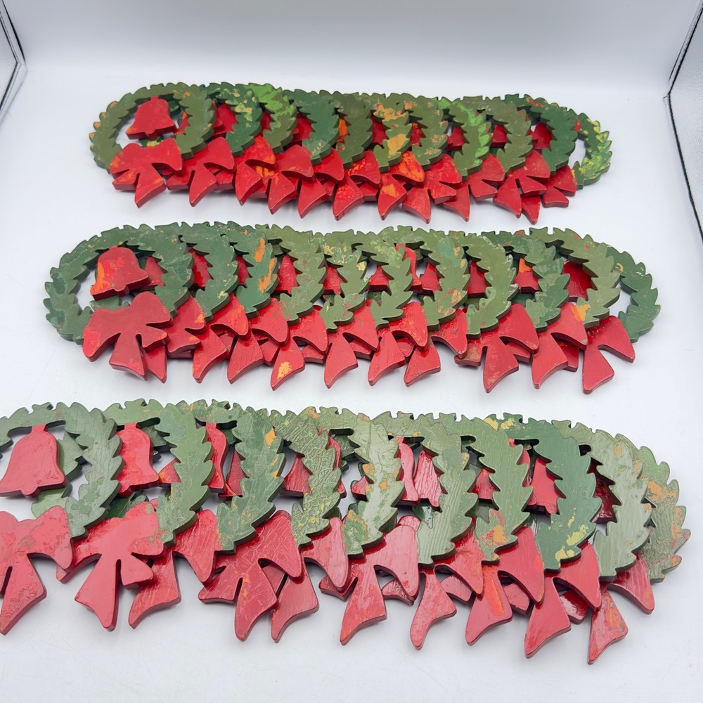 32pc Wood Wreath Christmas Ornaments Red Green Rustic DIY Craft Bulk 4in